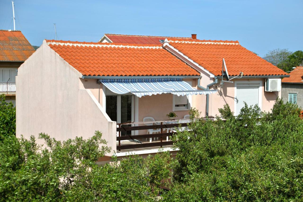 Apartmani Sime Betina  Εξωτερικό φωτογραφία