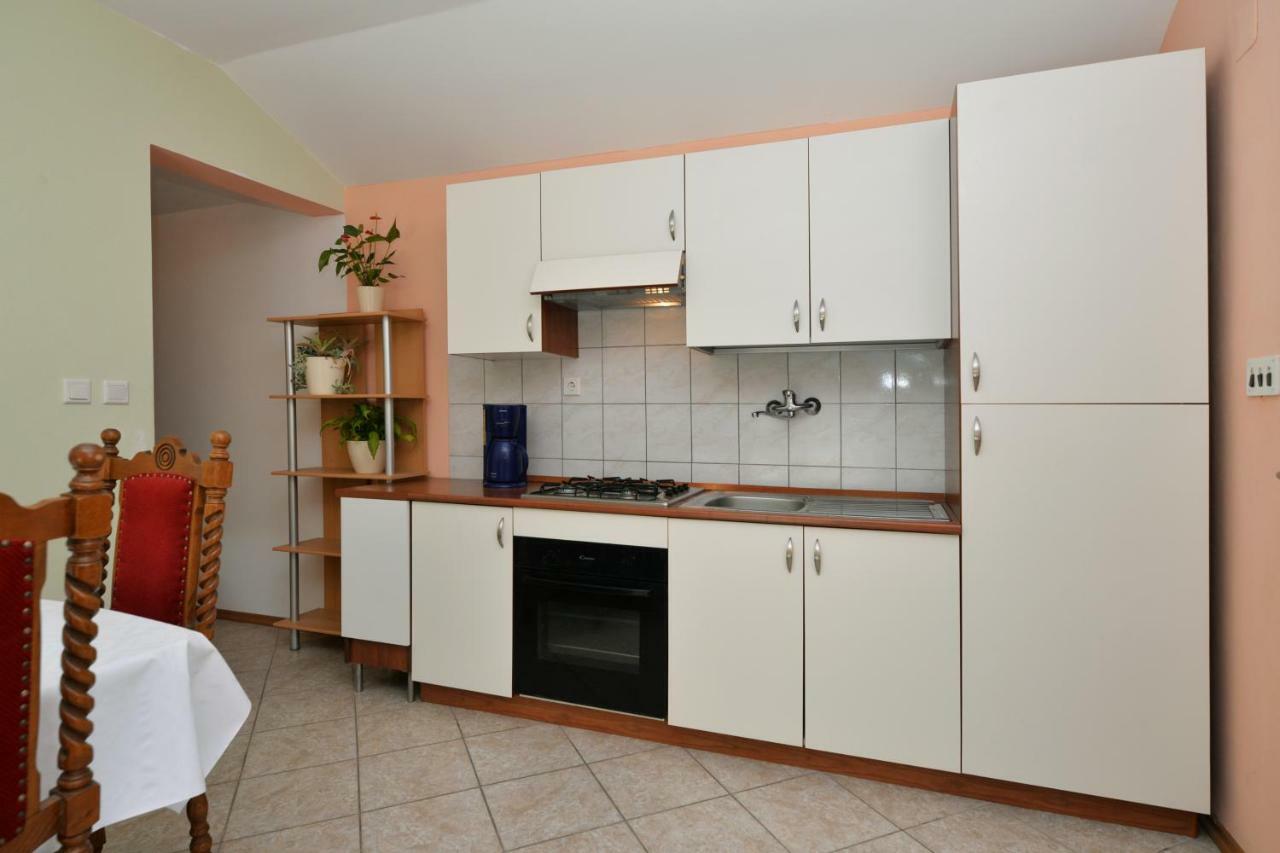 Apartmani Sime Betina  Εξωτερικό φωτογραφία