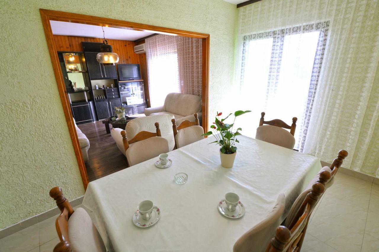 Apartmani Sime Betina  Εξωτερικό φωτογραφία