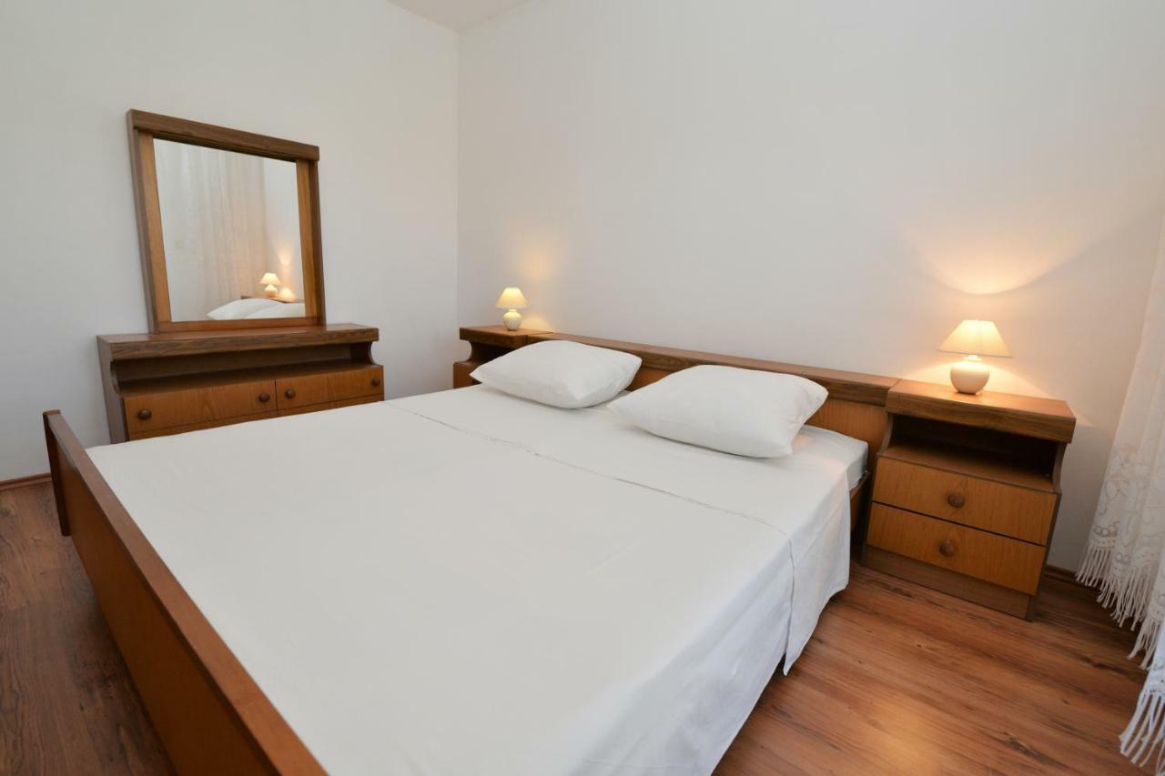 Apartmani Sime Betina  Εξωτερικό φωτογραφία
