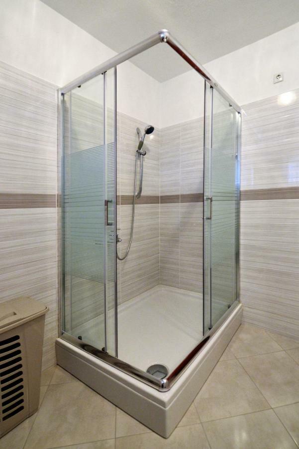 Apartmani Sime Betina  Εξωτερικό φωτογραφία