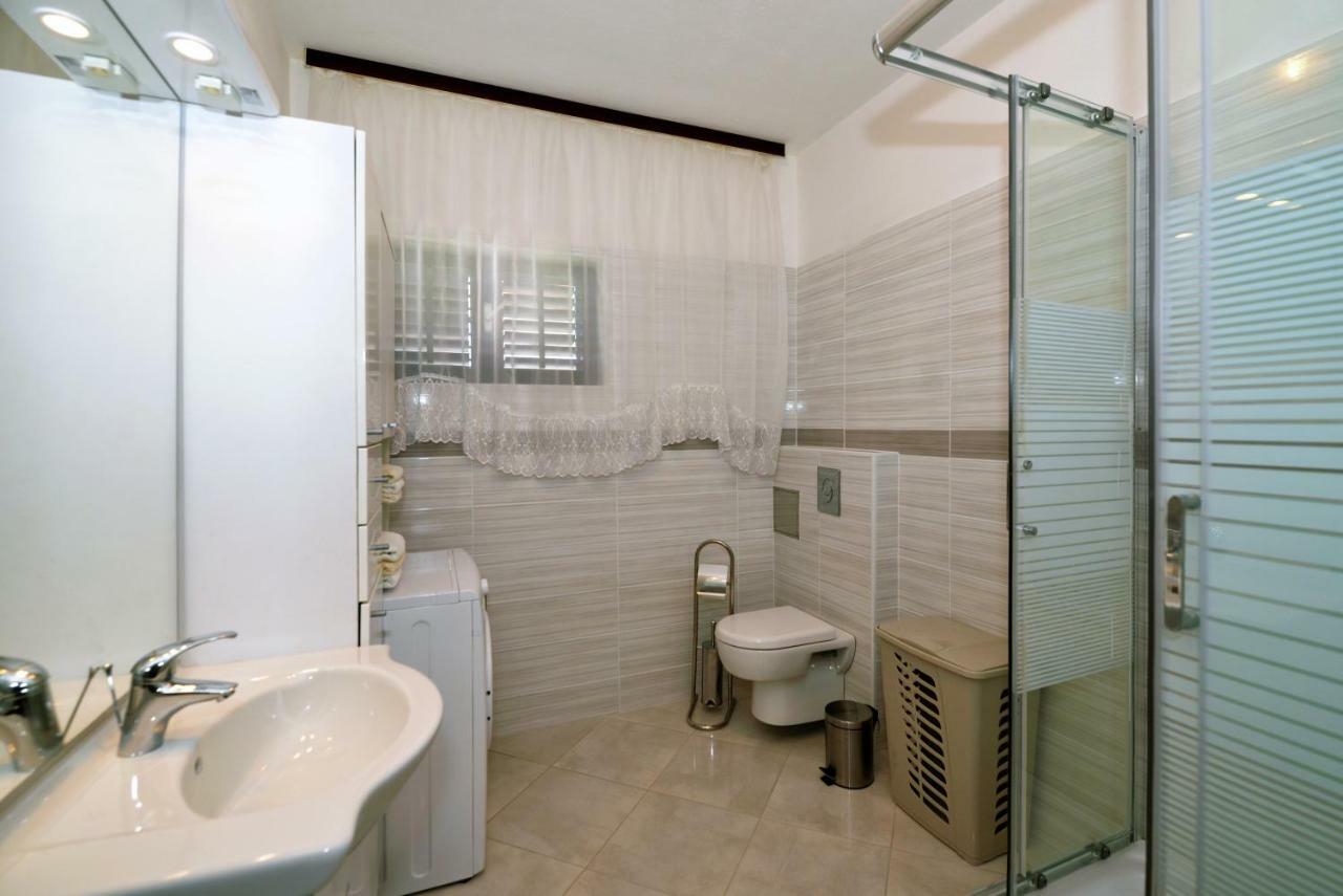 Apartmani Sime Betina  Εξωτερικό φωτογραφία